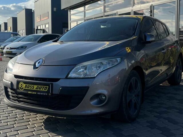 Серый Рено Меган, объемом двигателя 1.5 л и пробегом 289 тыс. км за 7200 $, фото 2 на Automoto.ua