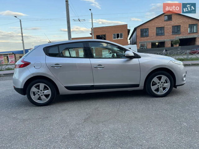 Серый Рено Меган, объемом двигателя 1.6 л и пробегом 180 тыс. км за 6550 $, фото 9 на Automoto.ua