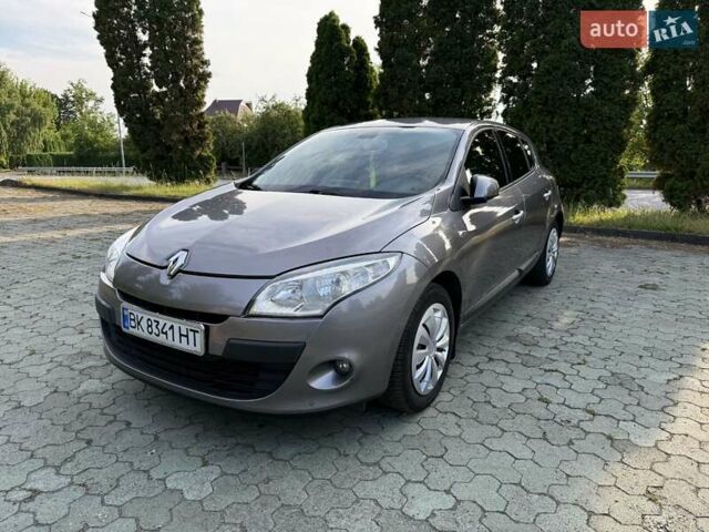 Серый Рено Меган, объемом двигателя 1.46 л и пробегом 268 тыс. км за 6650 $, фото 8 на Automoto.ua