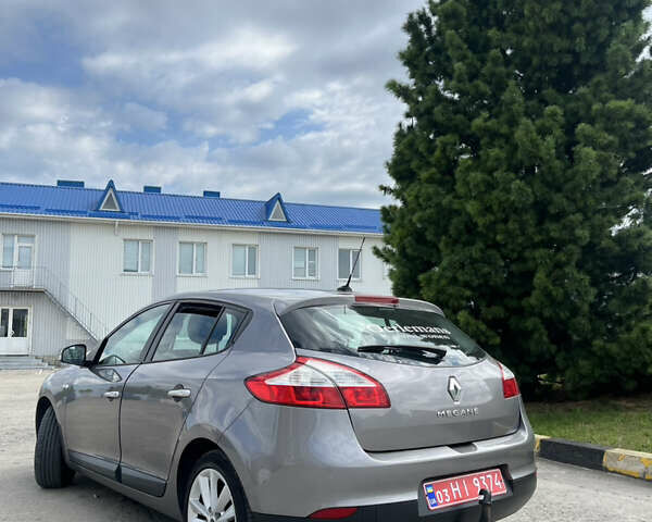 Сірий Рено Меган, об'ємом двигуна 1.6 л та пробігом 191 тис. км за 7600 $, фото 17 на Automoto.ua