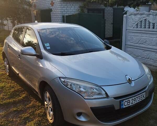 Сірий Рено Меган, об'ємом двигуна 1.46 л та пробігом 276 тис. км за 5500 $, фото 9 на Automoto.ua