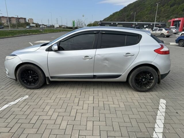 Сірий Рено Меган, об'ємом двигуна 1.6 л та пробігом 218 тис. км за 3600 $, фото 1 на Automoto.ua