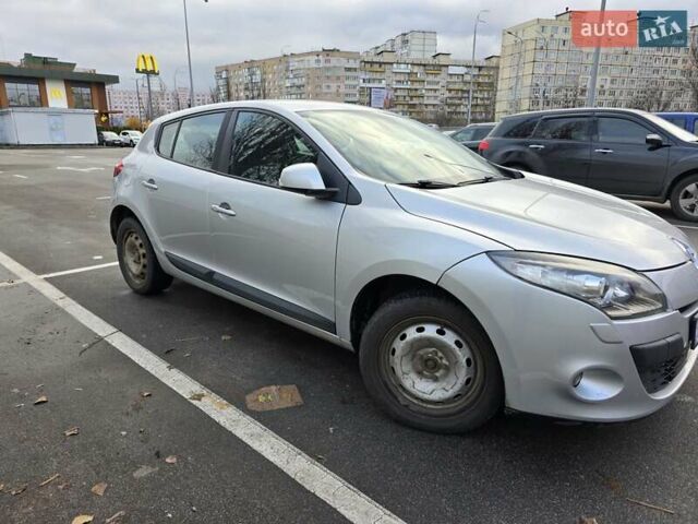 Серый Рено Меган, объемом двигателя 1.5 л и пробегом 275 тыс. км за 6800 $, фото 9 на Automoto.ua