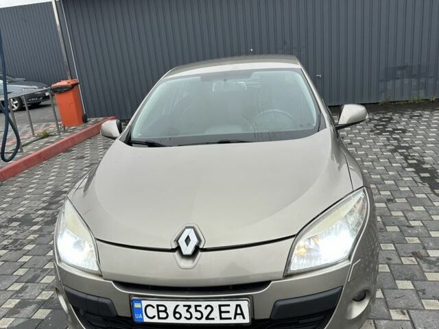 Серый Рено Меган, объемом двигателя 1.6 л и пробегом 248 тыс. км за 6800 $, фото 2 на Automoto.ua