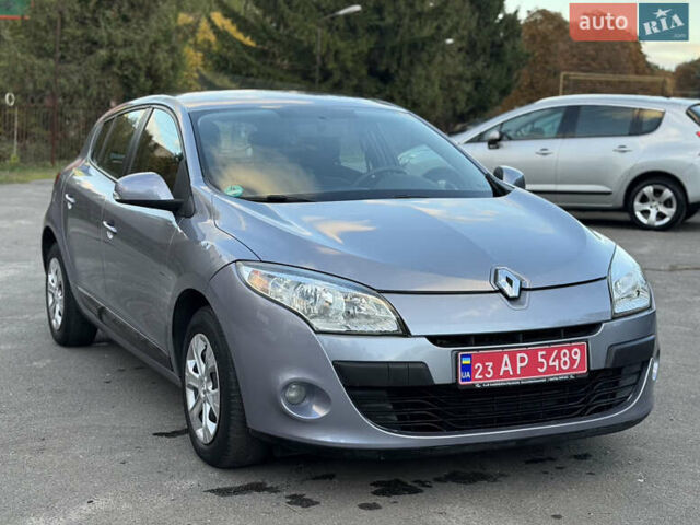 Серый Рено Меган, объемом двигателя 1.6 л и пробегом 154 тыс. км за 6500 $, фото 2 на Automoto.ua