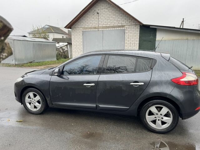 Серый Рено Меган, объемом двигателя 1.5 л и пробегом 280 тыс. км за 6200 $, фото 6 на Automoto.ua