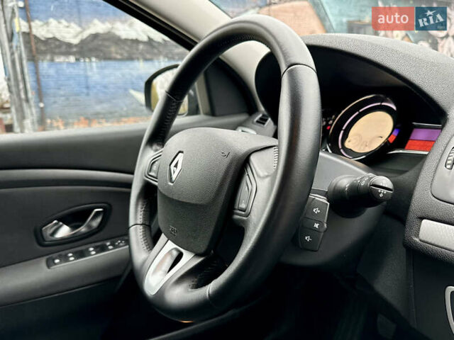 Серый Рено Меган, объемом двигателя 1.6 л и пробегом 164 тыс. км за 8000 $, фото 38 на Automoto.ua