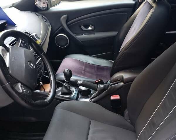 Сірий Рено Меган, об'ємом двигуна 1.5 л та пробігом 780 тис. км за 4300 $, фото 13 на Automoto.ua