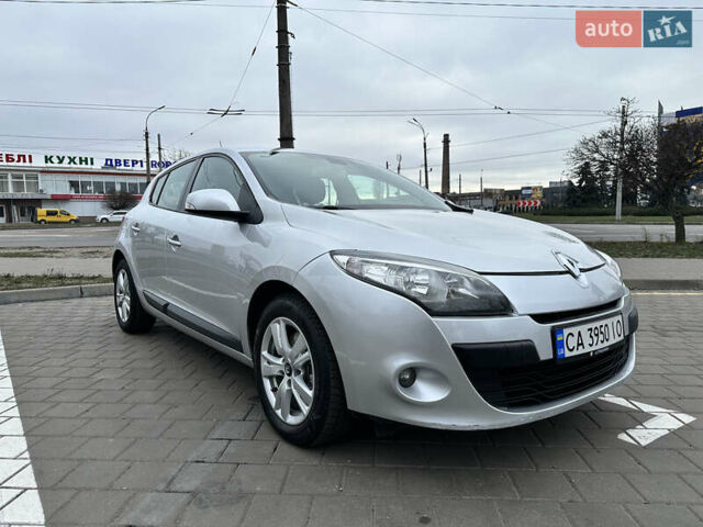 Сірий Рено Меган, об'ємом двигуна 2 л та пробігом 195 тис. км за 6700 $, фото 2 на Automoto.ua