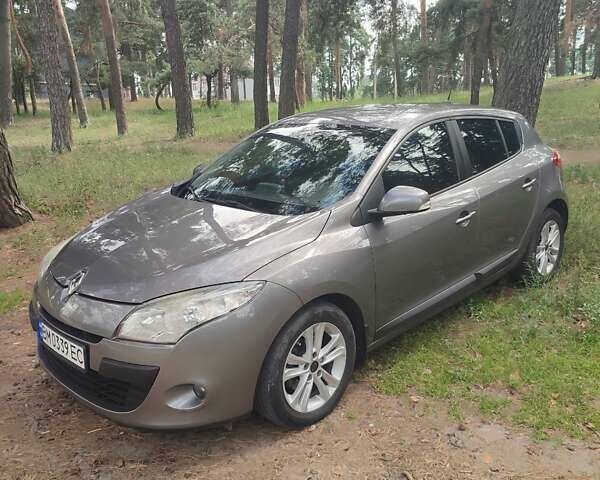 Сірий Рено Меган, об'ємом двигуна 1.6 л та пробігом 241 тис. км за 7300 $, фото 4 на Automoto.ua