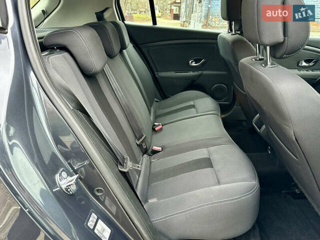 Серый Рено Меган, объемом двигателя 1.6 л и пробегом 164 тыс. км за 8000 $, фото 33 на Automoto.ua