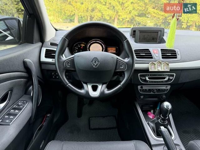 Серый Рено Меган, объемом двигателя 1.46 л и пробегом 268 тыс. км за 6650 $, фото 13 на Automoto.ua