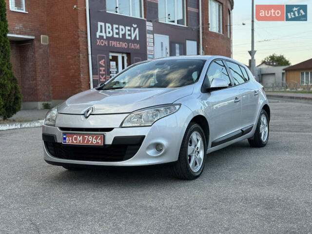 Серый Рено Меган, объемом двигателя 1.6 л и пробегом 180 тыс. км за 6550 $, фото 2 на Automoto.ua