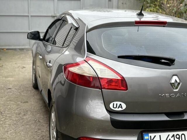Серый Рено Меган, объемом двигателя 1.5 л и пробегом 256 тыс. км за 6500 $, фото 4 на Automoto.ua