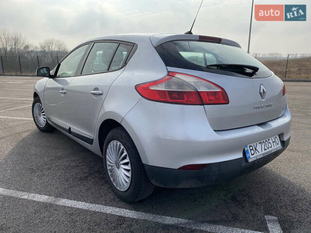 Серый Рено Меган, объемом двигателя 1.46 л и пробегом 286 тыс. км за 6650 $, фото 5 на Automoto.ua