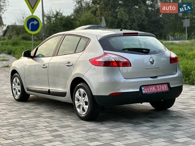 Серый Рено Меган, объемом двигателя 1.6 л и пробегом 168 тыс. км за 6500 $, фото 6 на Automoto.ua