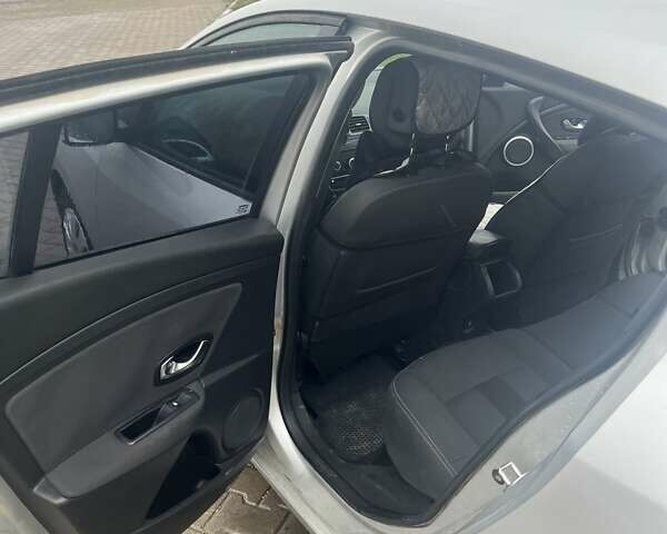 Серый Рено Меган, объемом двигателя 1.46 л и пробегом 322 тыс. км за 5800 $, фото 9 на Automoto.ua