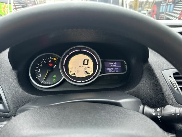 Серый Рено Меган, объемом двигателя 1.6 л и пробегом 248 тыс. км за 6800 $, фото 23 на Automoto.ua