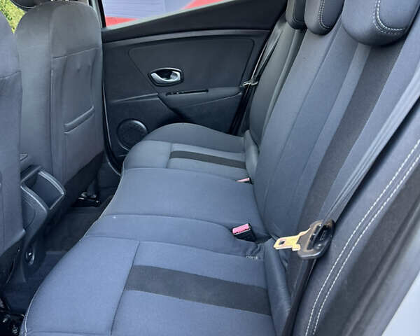 Серый Рено Меган, объемом двигателя 1.6 л и пробегом 180 тыс. км за 6550 $, фото 29 на Automoto.ua