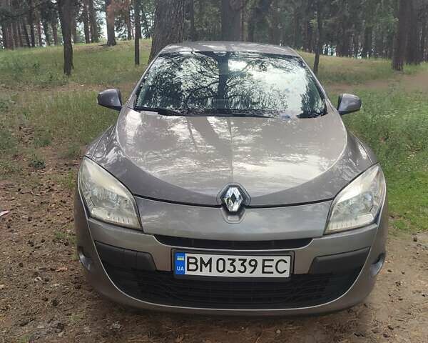 Сірий Рено Меган, об'ємом двигуна 1.6 л та пробігом 244 тис. км за 6900 $, фото 2 на Automoto.ua