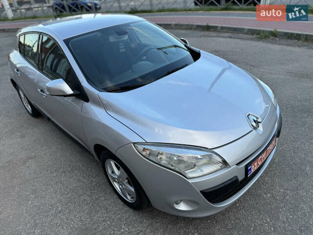 Серый Рено Меган, объемом двигателя 1.6 л и пробегом 180 тыс. км за 6550 $, фото 16 на Automoto.ua