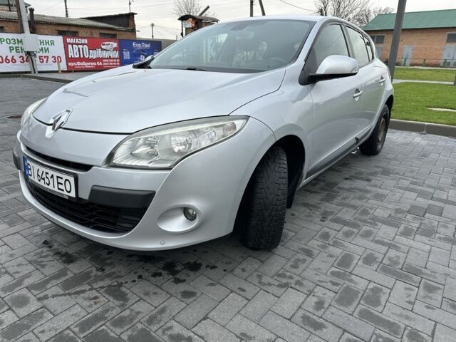 Серый Рено Меган, объемом двигателя 1.5 л и пробегом 168 тыс. км за 6200 $, фото 1 на Automoto.ua