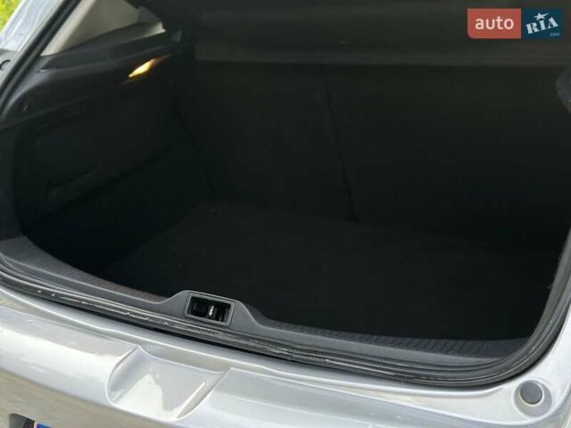 Серый Рено Меган, объемом двигателя 1.6 л и пробегом 168 тыс. км за 6500 $, фото 18 на Automoto.ua