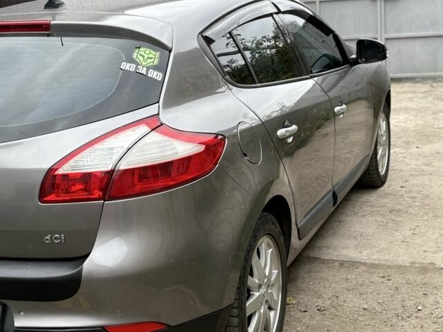 Серый Рено Меган, объемом двигателя 1.5 л и пробегом 256 тыс. км за 6500 $, фото 5 на Automoto.ua