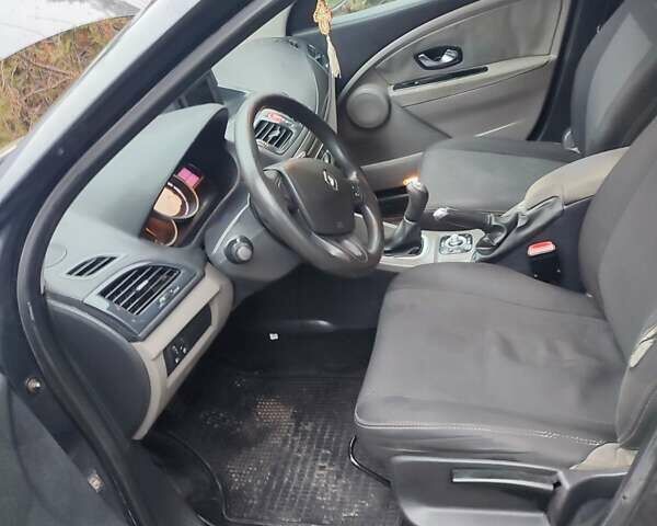 Сірий Рено Меган, об'ємом двигуна 1.46 л та пробігом 270 тис. км за 6300 $, фото 6 на Automoto.ua