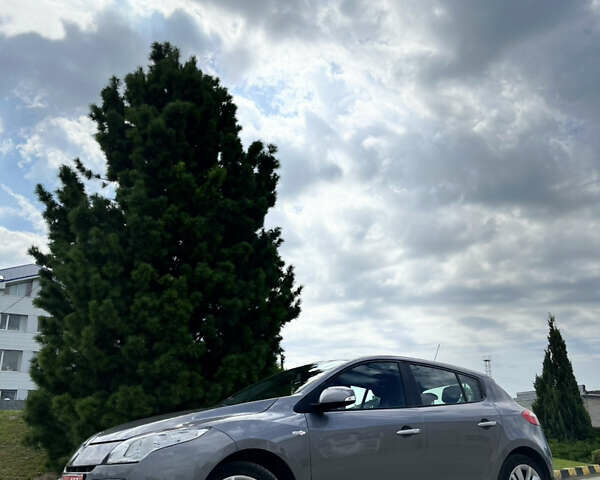 Сірий Рено Меган, об'ємом двигуна 1.6 л та пробігом 191 тис. км за 7600 $, фото 24 на Automoto.ua