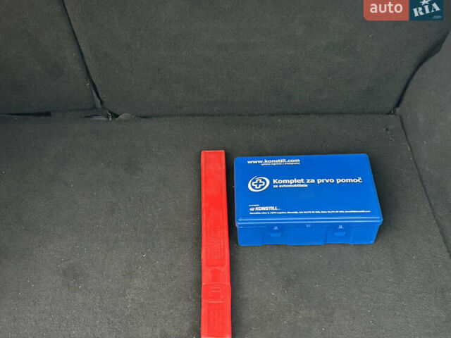 Серый Рено Меган, объемом двигателя 1.6 л и пробегом 228 тыс. км за 6399 $, фото 45 на Automoto.ua