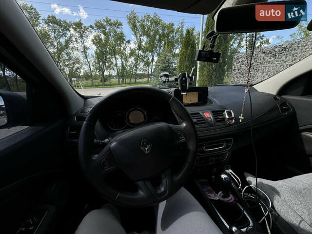 Серый Рено Меган, объемом двигателя 1.46 л и пробегом 230 тыс. км за 6299 $, фото 10 на Automoto.ua