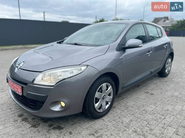 Сірий Рено Меган, об'ємом двигуна 1.6 л та пробігом 200 тис. км за 6100 $, фото 4 на Automoto.ua