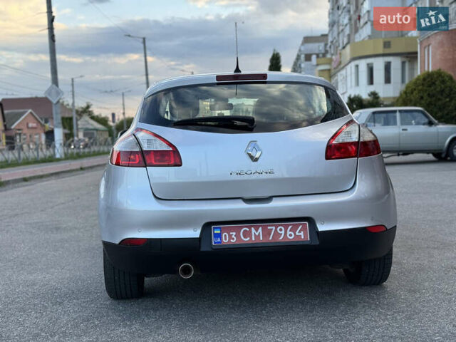 Серый Рено Меган, объемом двигателя 1.6 л и пробегом 180 тыс. км за 6550 $, фото 4 на Automoto.ua