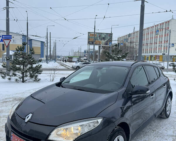 Серый Рено Меган, объемом двигателя 1.6 л и пробегом 243 тыс. км за 6800 $, фото 1 на Automoto.ua