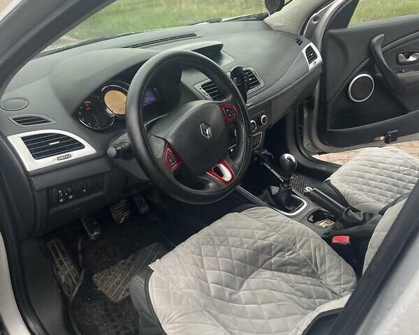 Серый Рено Меган, объемом двигателя 1.46 л и пробегом 322 тыс. км за 5800 $, фото 3 на Automoto.ua