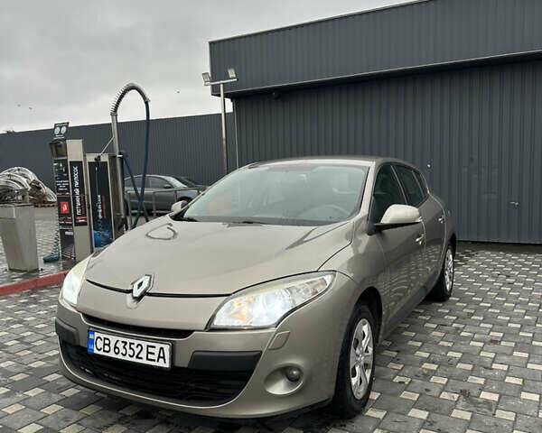 Сірий Рено Меган, об'ємом двигуна 1.6 л та пробігом 248 тис. км за 6500 $, фото 3 на Automoto.ua