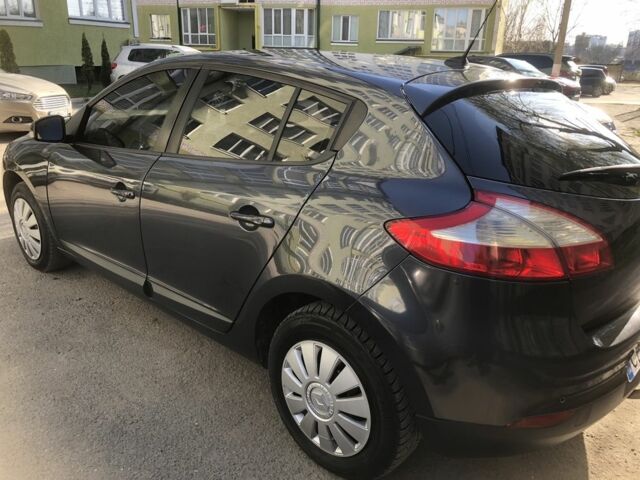 Серый Рено Меган, объемом двигателя 1.5 л и пробегом 286 тыс. км за 5500 $, фото 7 на Automoto.ua