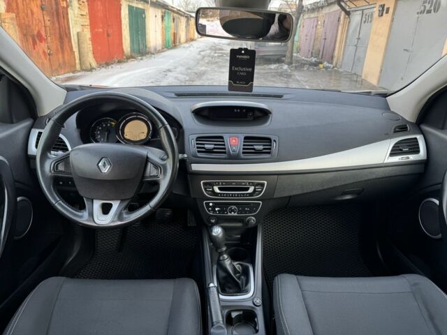 Сірий Рено Меган, об'ємом двигуна 1.6 л та пробігом 183 тис. км за 6500 $, фото 20 на Automoto.ua