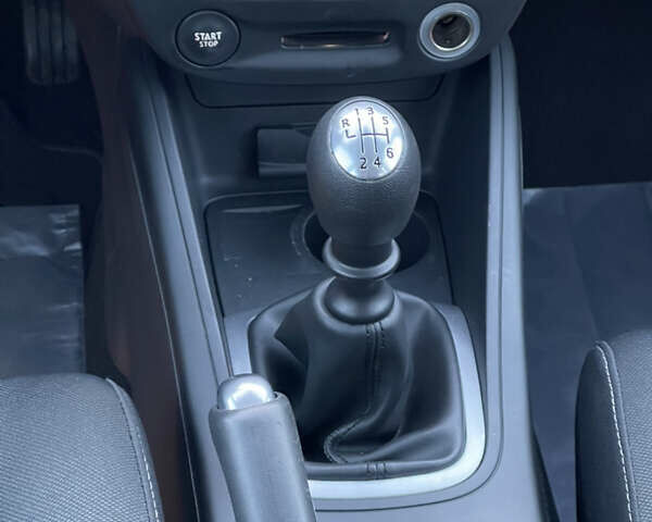 Серый Рено Меган, объемом двигателя 1.6 л и пробегом 172 тыс. км за 7399 $, фото 16 на Automoto.ua