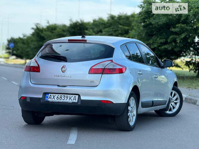 Серый Рено Меган, объемом двигателя 1.5 л и пробегом 340 тыс. км за 4950 $, фото 8 на Automoto.ua