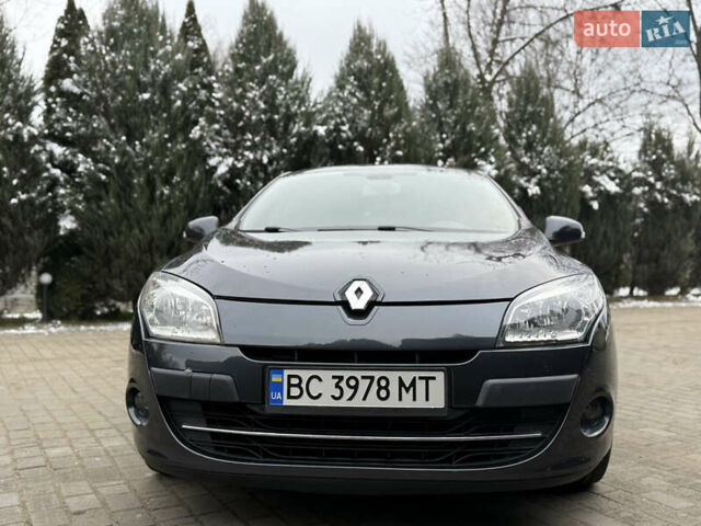 Серый Рено Меган, объемом двигателя 1.5 л и пробегом 233 тыс. км за 6487 $, фото 1 на Automoto.ua