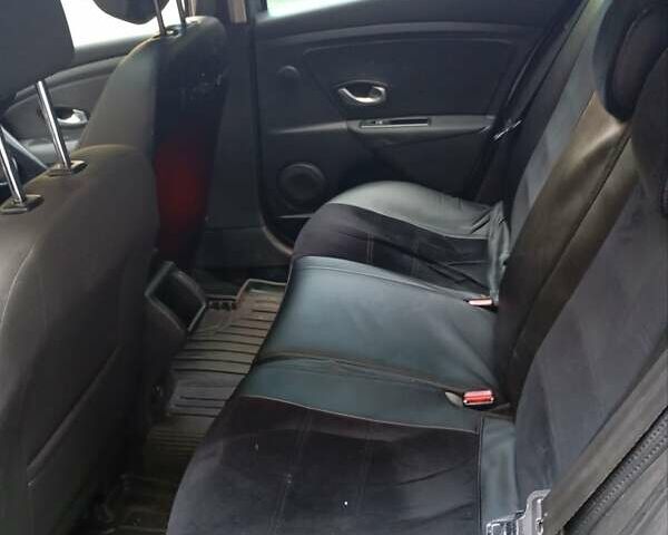 Сірий Рено Меган, об'ємом двигуна 1.5 л та пробігом 780 тис. км за 4300 $, фото 12 на Automoto.ua