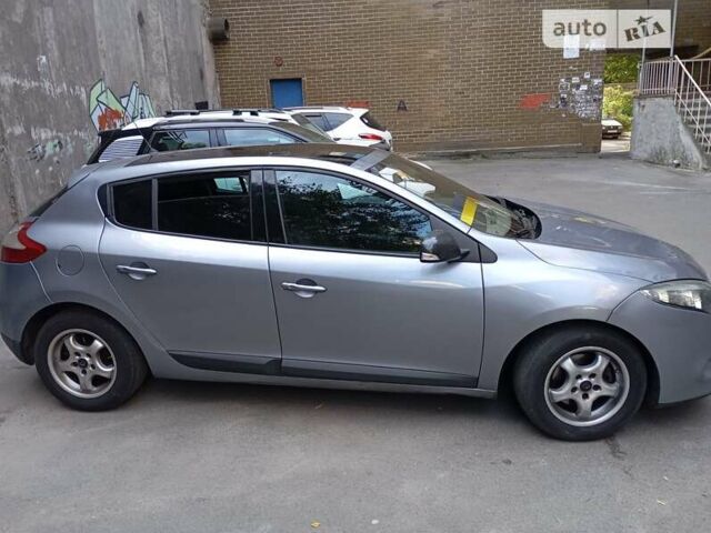 Сірий Рено Меган, об'ємом двигуна 1.5 л та пробігом 780 тис. км за 4300 $, фото 10 на Automoto.ua