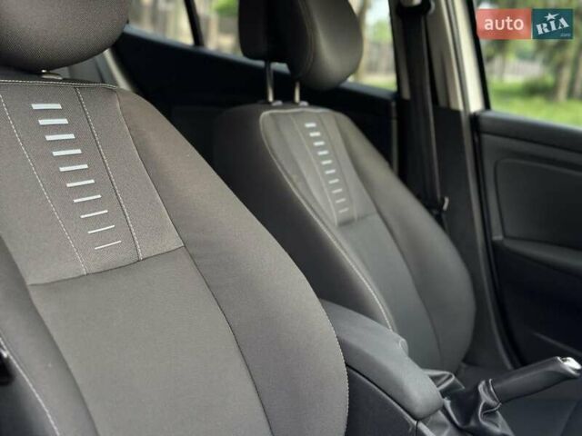 Серый Рено Меган, объемом двигателя 1.6 л и пробегом 168 тыс. км за 6500 $, фото 5 на Automoto.ua