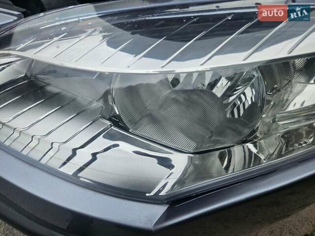 Сірий Рено Меган, об'ємом двигуна 1.6 л та пробігом 186 тис. км за 6150 $, фото 6 на Automoto.ua