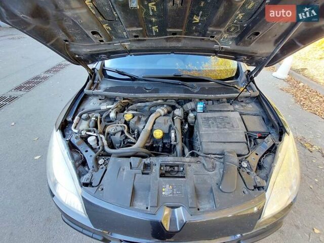 Сірий Рено Меган, об'ємом двигуна 1.46 л та пробігом 280 тис. км за 5900 $, фото 1 на Automoto.ua
