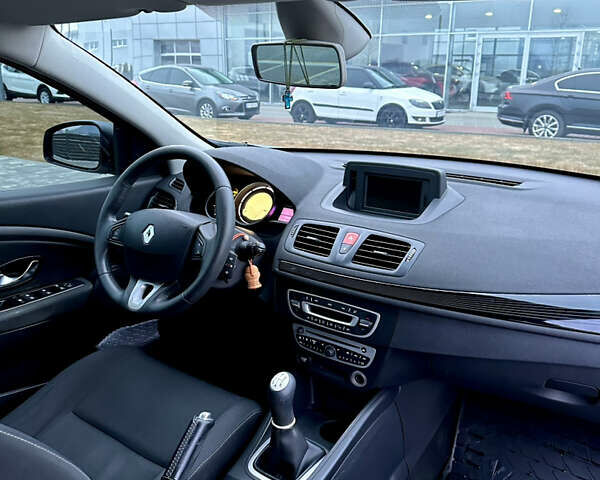 Серый Рено Меган, объемом двигателя 1.46 л и пробегом 260 тыс. км за 7200 $, фото 8 на Automoto.ua