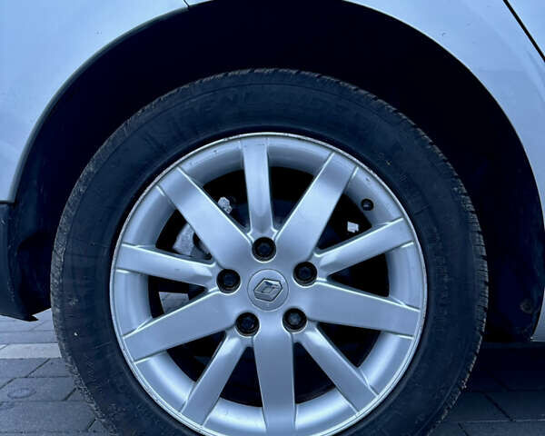 Серый Рено Меган, объемом двигателя 1.46 л и пробегом 260 тыс. км за 7200 $, фото 23 на Automoto.ua