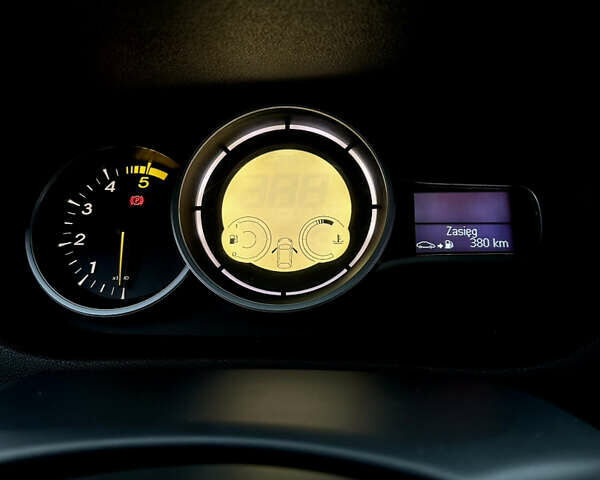 Серый Рено Меган, объемом двигателя 1.46 л и пробегом 260 тыс. км за 7200 $, фото 13 на Automoto.ua